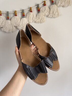 Latigo Moka Leather Open Toe D'orsay Bow Flat Feminine Festival Coquette 8M